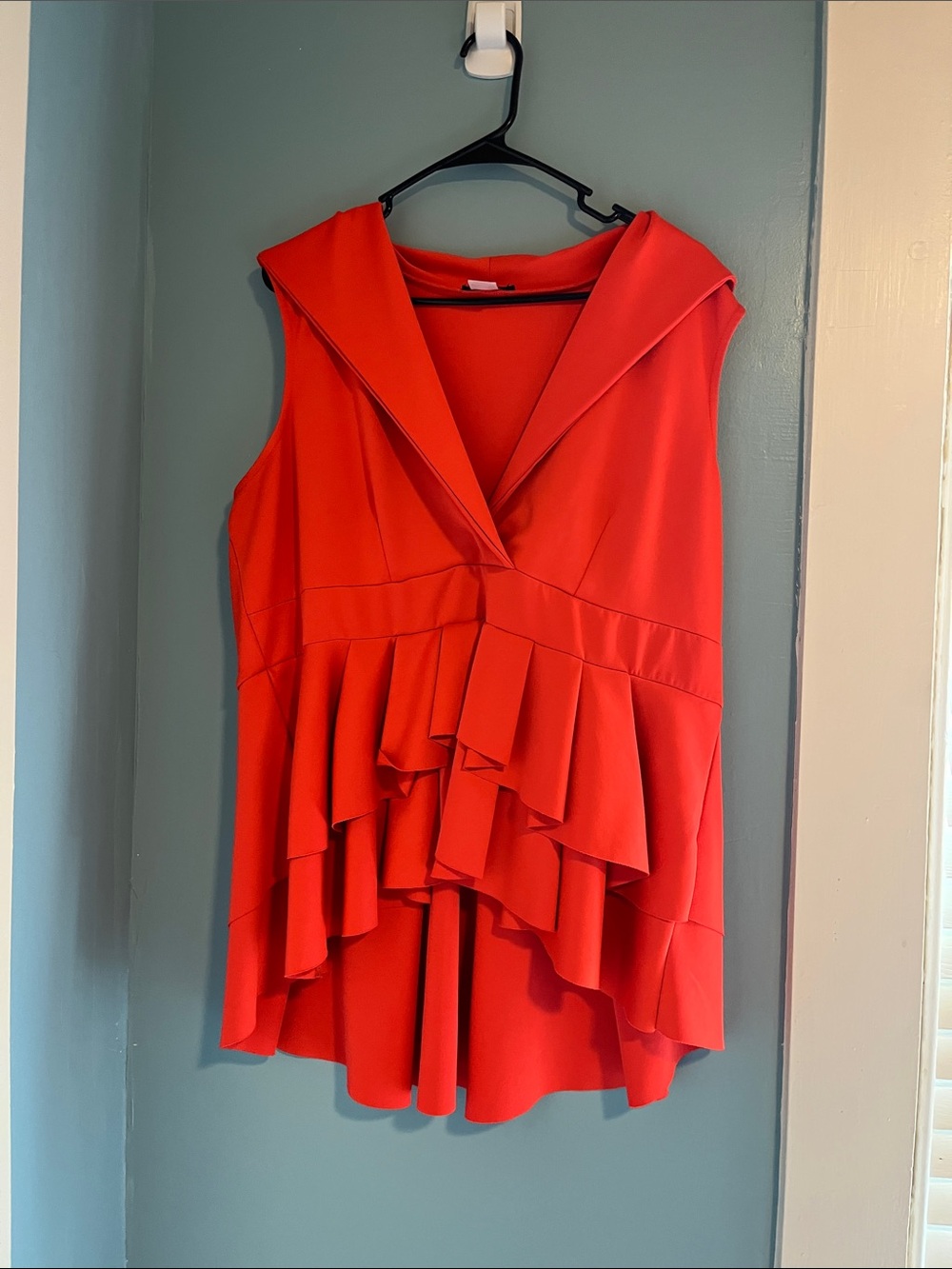 VENUS Red Sleeveless Ruffle V-Neck Tunic Top